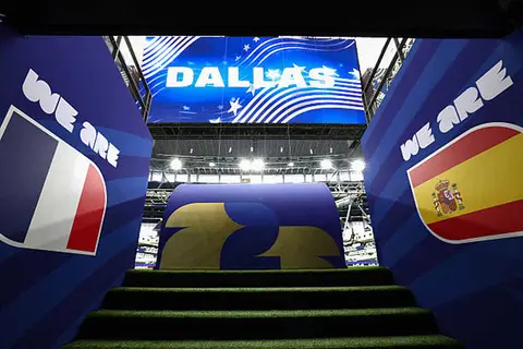 7 قنوات مجانية تنقل موقعة فرنسا وإسبانيا في كأس العالم 2026 (صور)